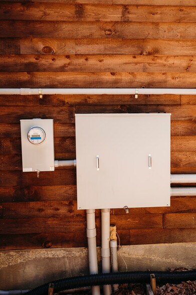 More Photos Of 16 Baby Back Pl, Pipestem Flex For Sale