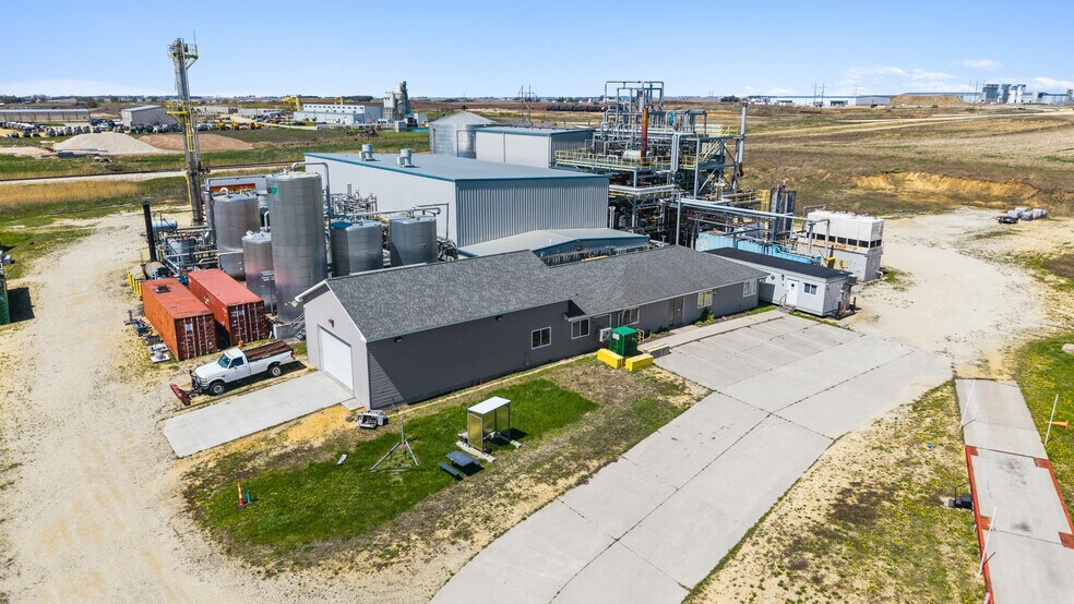More Photos Of 5640 44th Ave S, Clinton Industrial For Sale