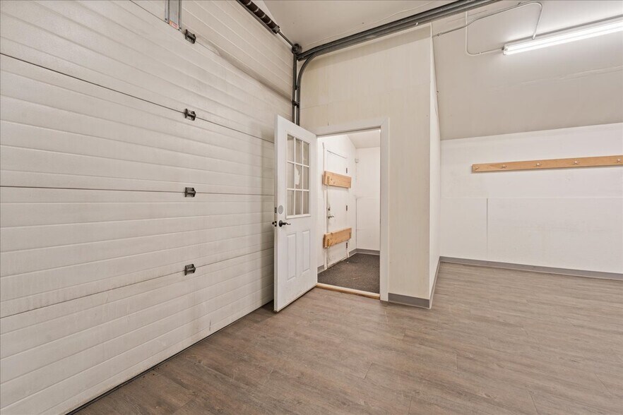 More Photos Of 1995 Badger Rd, North Pole Industrial For Lease