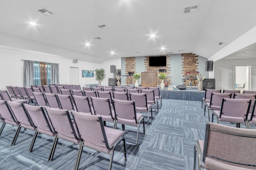 More Photos Of 507 Mahoney ave, Buckeye Religious Facility For Sale