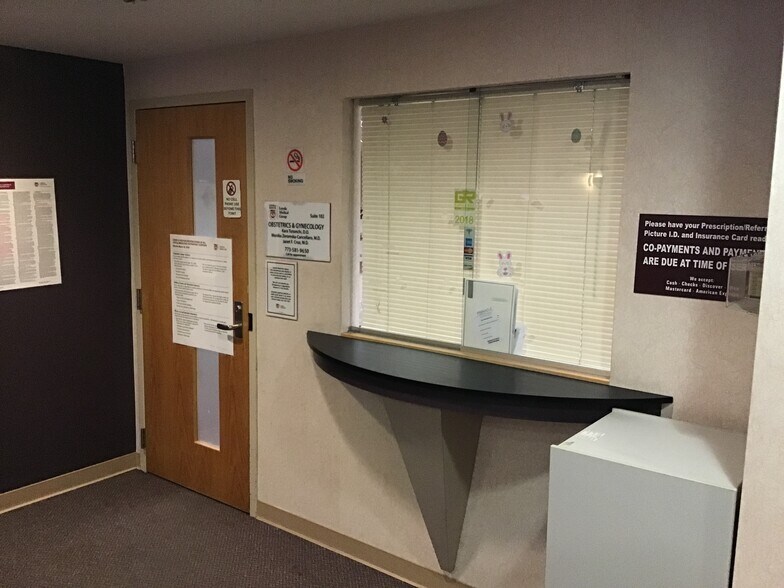 More Photos Of 6187 S Archer Ave, Chicago Medical For Lease