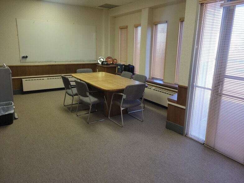 More Photos Of 731 Gratiot Ave, Saginaw Loft Creative Space For Lease