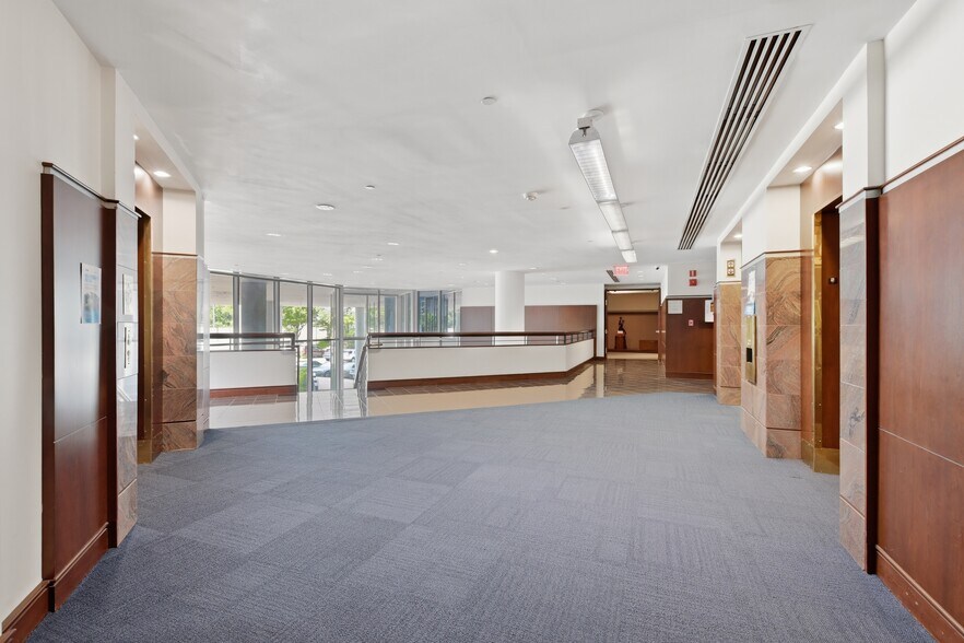 More Photos Of 11250 Waples Mill Rd, Fairfax Office For Lease