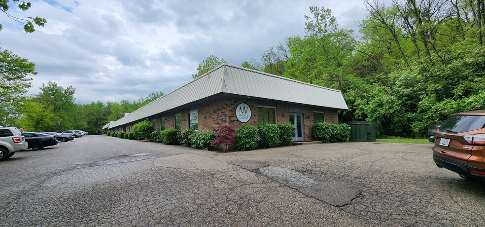 More Photos Of 10680-10710 McSwain Dr, Cincinnati Flex For Sale