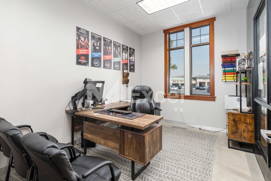 More Photos Of 2106 W 1800 N, Clinton Bank For Lease