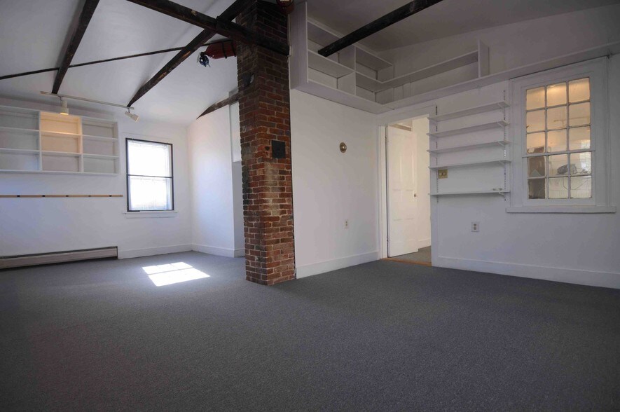 More Photos Of 393-395 Massachusetts Ave, Arlington Office For Sale