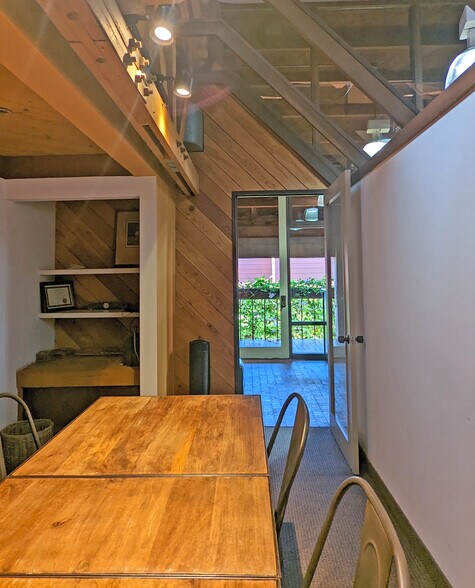 More Photos Of 829 De la Vina St, Santa Barbara Office For Lease