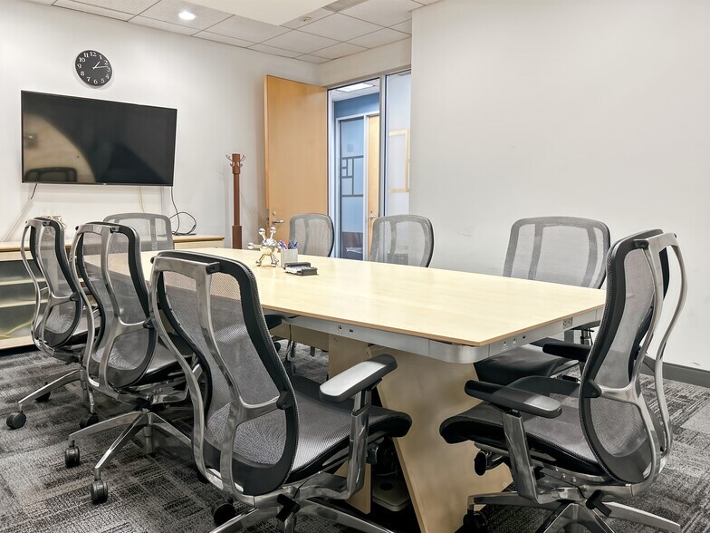 More Photos Of 200-228 Hamilton Ave, Palo Alto Coworking Space