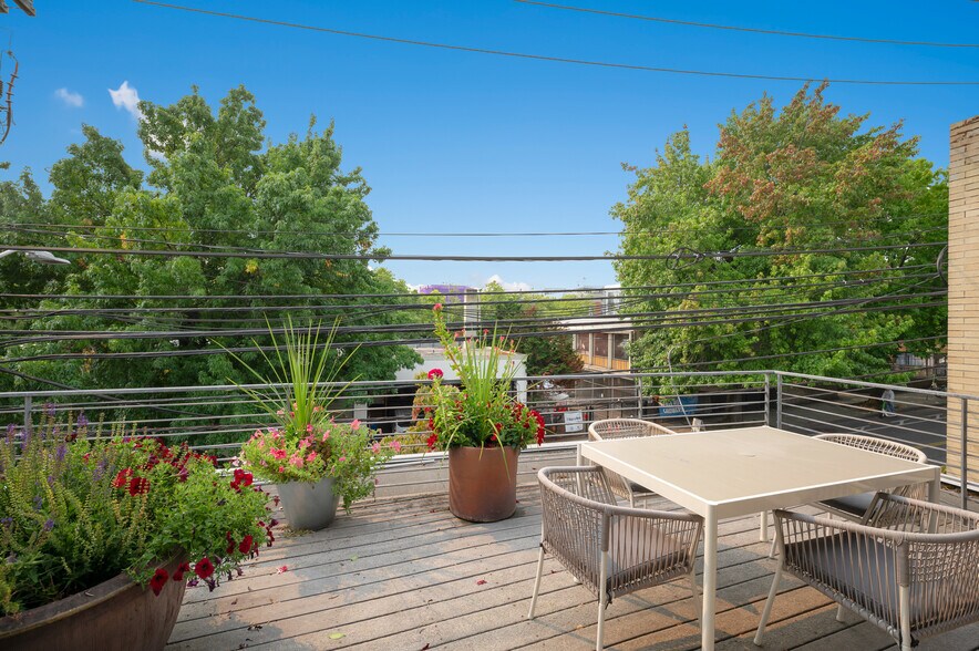 More Photos Of 166 Roy St, Seattle Office Residential For Sale