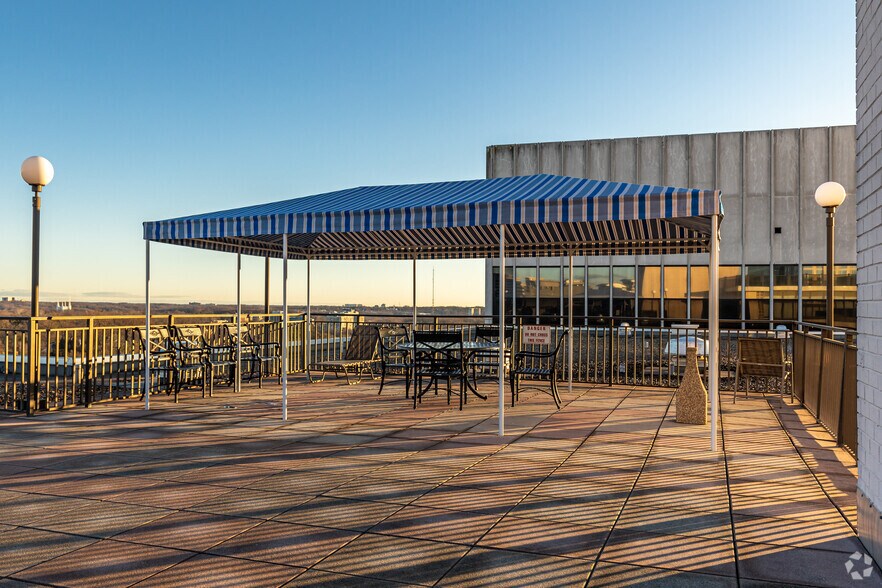 More Photos Of 4400 East-West Hwy, Bethesda Apartments For Lease