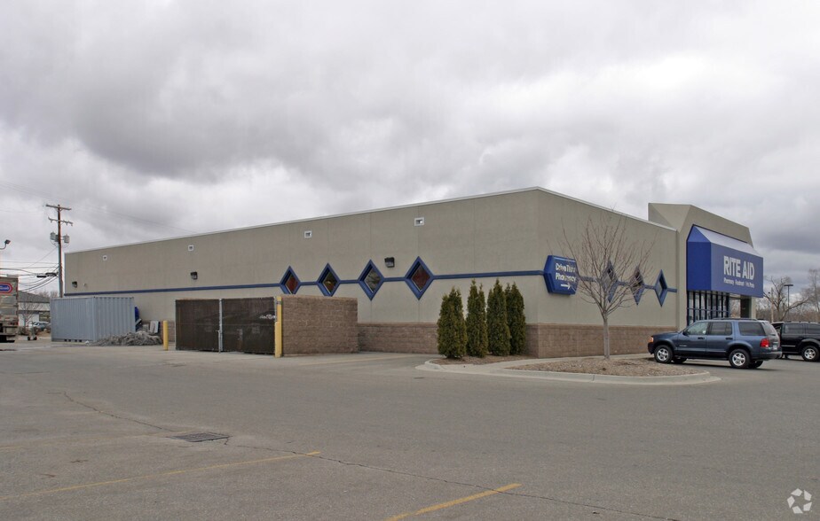 More Photos Of 117 N Mission St, Mount Pleasant Drugstore For Sale