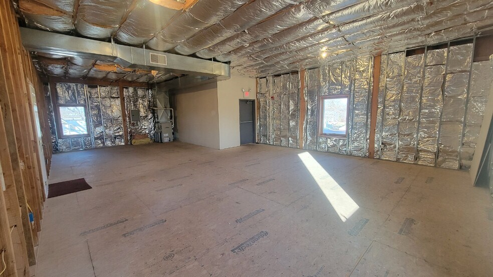 More Photos Of 210 3rd Ave, Alpha Office Residential For Sale
