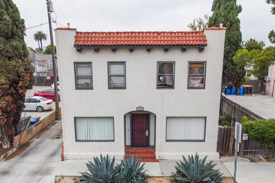 More Photos Of 679 Obispo Ave, Long Beach Apartments For Sale