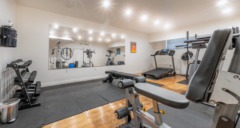 More Photos Of 1626 Logan St, Denver Apartments For Sale