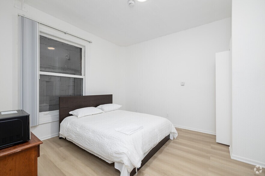 More Photos Of 710 S Broadway, Los Angeles Apartments For Lease