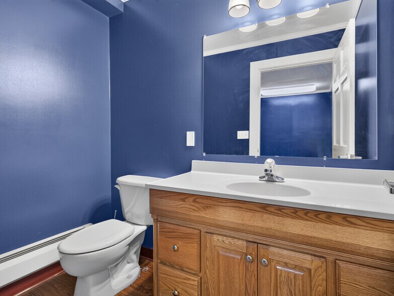 More Photos Of 1721 Saybrook Rd, Haddam Veterinarian Kennel For Sale