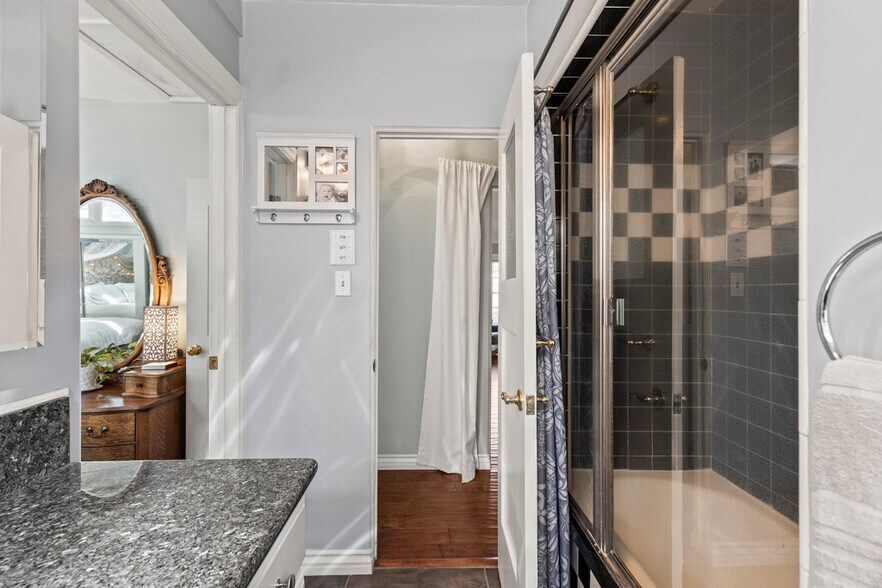 More Photos Of 906 E Commonwealth Ave, Fullerton Storefront For Sale