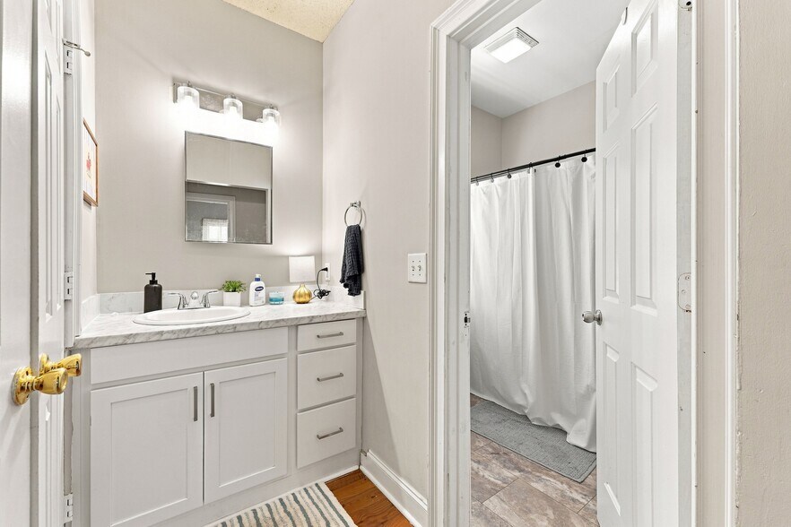 More Photos Of 183 Smith St, Charleston Multifamily For Sale