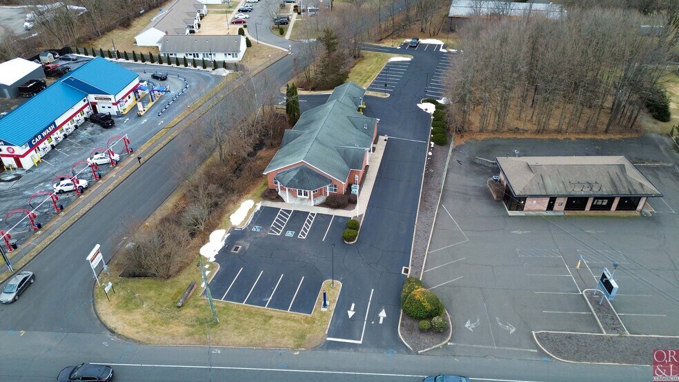 More Photos Of 1009 New Haven Rd, Naugatuck Bank For Sale