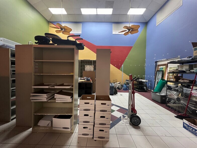 More Photos Of 4505 Town N Country Blvd, Tampa Office For Sale