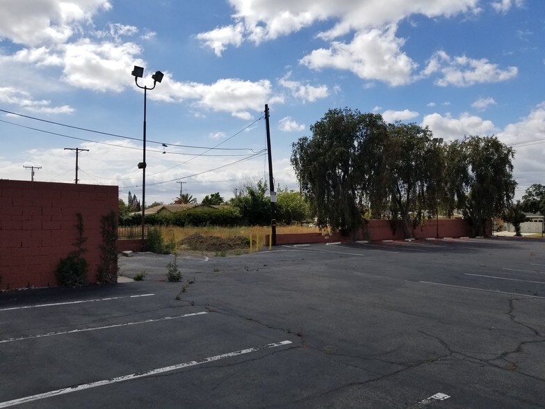 More Photos Of 801 S State College Blvd, Anaheim Restaurant For Sale