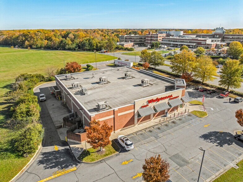 More Photos Of 2902 Godwin Blvd, Suffolk Drugstore For Sale