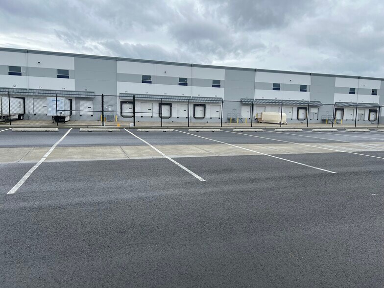 More Photos Of 14545 SE Stewart Rd, Sumner Industrial For Sale