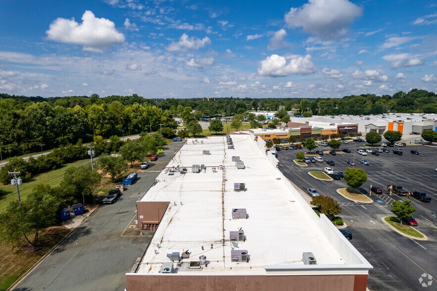 More Photos Of 2101 Pyramid Village Blvd, Greensboro Freestanding For Lease