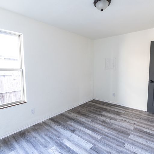 More Photos Of 319 Forby Ave, Fort Worth Apartments For Sale