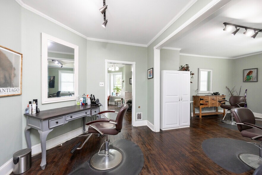 More Photos Of 234 Conestoga Rd, Wayne Specialty For Sale