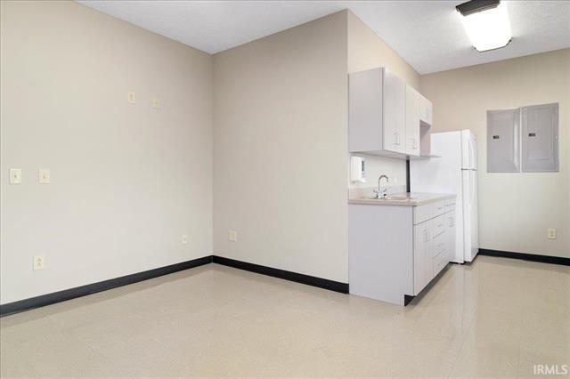 More Photos Of 835 S 9th Ave, Haubstadt Office For Sale