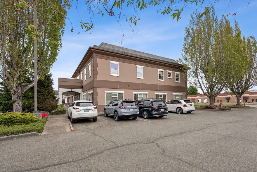 More Photos Of 3906 S 74th St, Tacoma Office For Lease