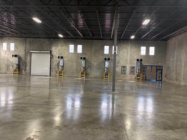 More Photos Of 4407-4497 SW Martin Hwy, Palm City Unknown For Lease