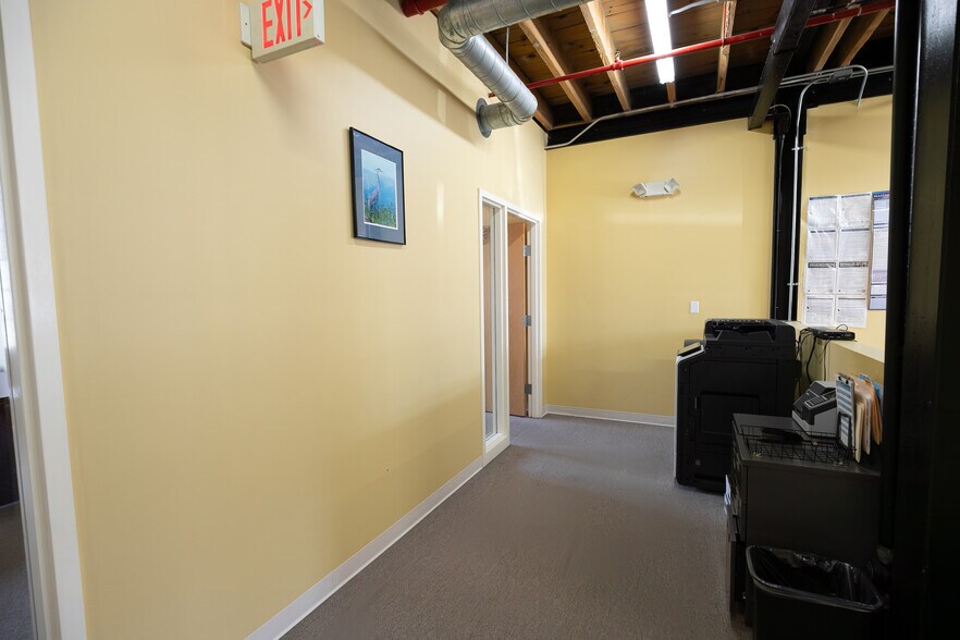More Photos Of 40 Spruce St, Leominster Medical For Lease