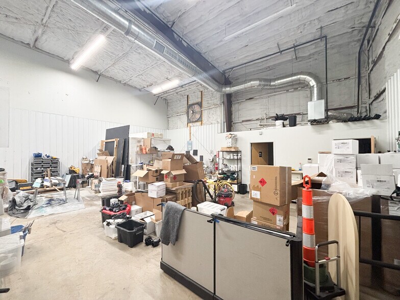 More Photos Of 4173 N 20th St, Ozark Warehouse For Lease