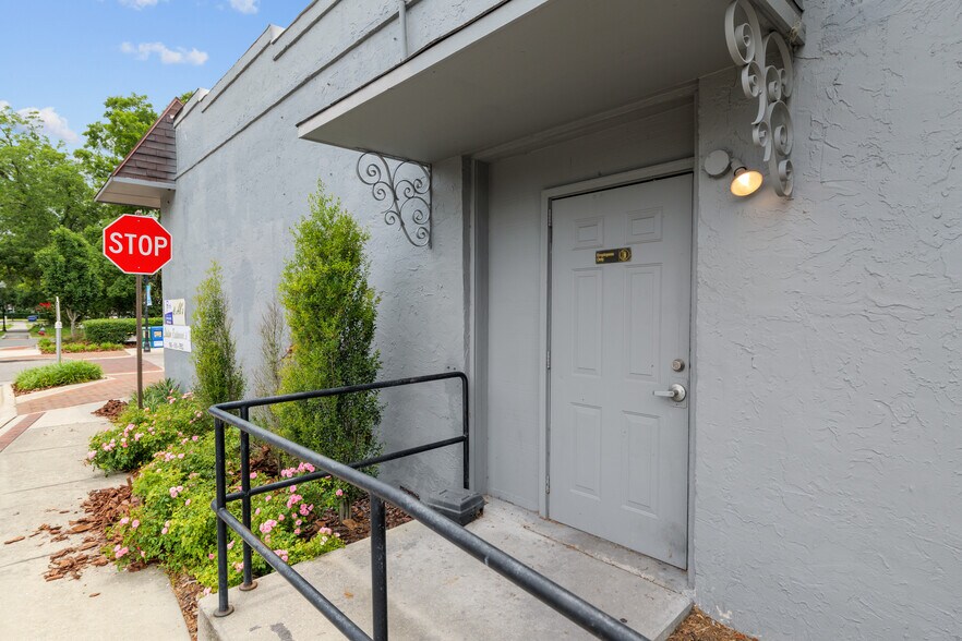 More Photos Of 14960 Main St, Alachua Restaurant For Lease