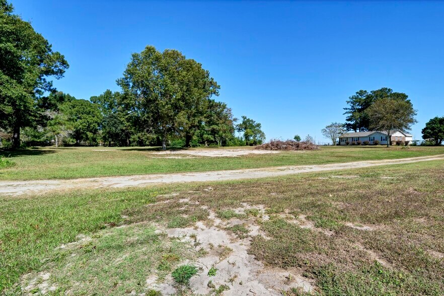 More Photos Of 102 Riverview Dr, Leland Land For Sale