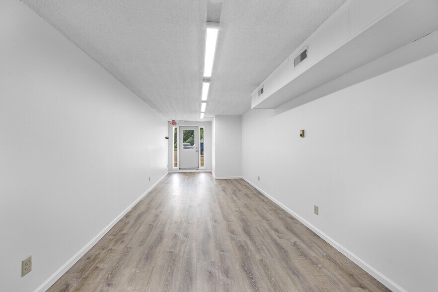 More Photos Of 207-209 S 2nd St, Festus Storefront Retail Residential For Lease