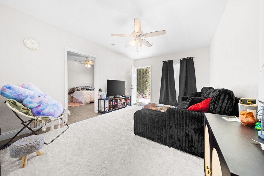More Photos Of 480 W 18th St, San Bernardino Apartments For Sale