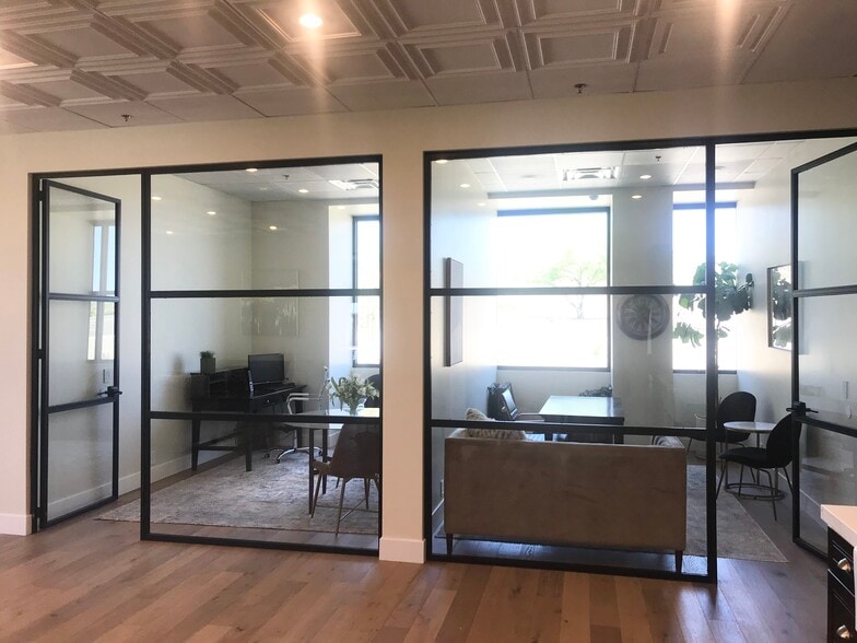 More Photos Of 8325 W Happy Valley Rd, Peoria Office For Lease