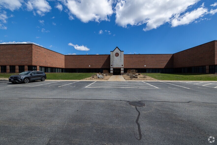 More Photos Of 300 Potash Hill Rd, Tyngsborough Research And Development For Lease