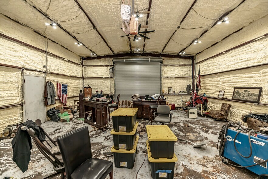 More Photos Of 415 Cooper St, Punta Gorda Flex For Sale