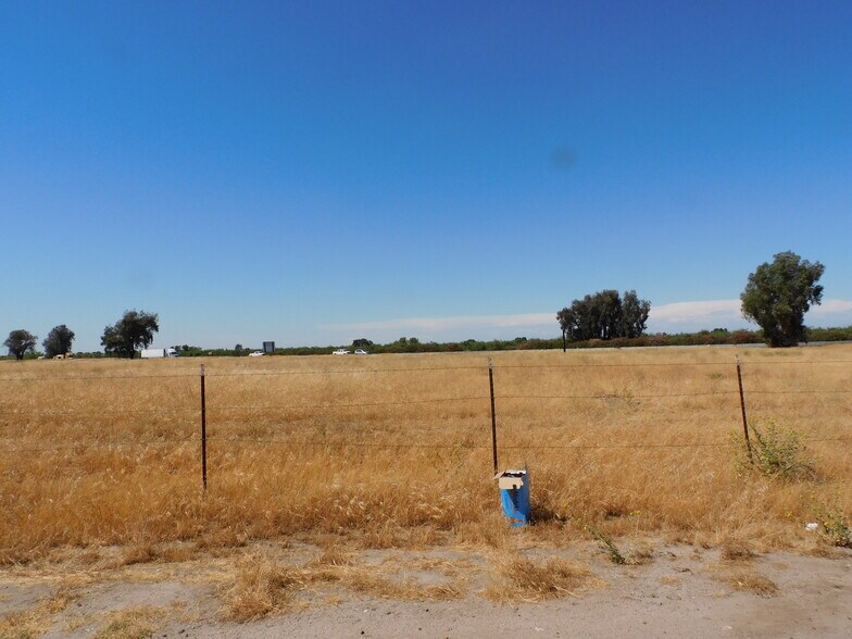 More Photos Of 17639 AVENUE 24 1/2, Chowchilla Land For Sale