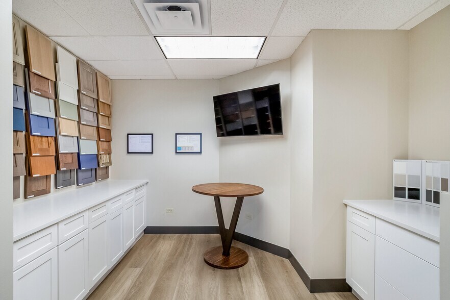 More Photos Of 5801 Logan St, Denver Research And Development For Lease