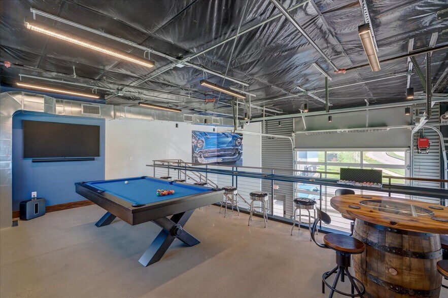 More Photos Of 644 Liberty Dr #A, Verona Warehouse For Sale