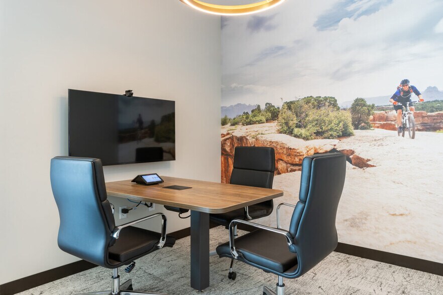 More Photos Of 344 W 13800 S, Draper Office For Lease