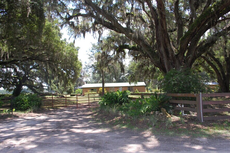 More Photos Of 18811 SE 243rd St, Hawthorne Specialty For Sale