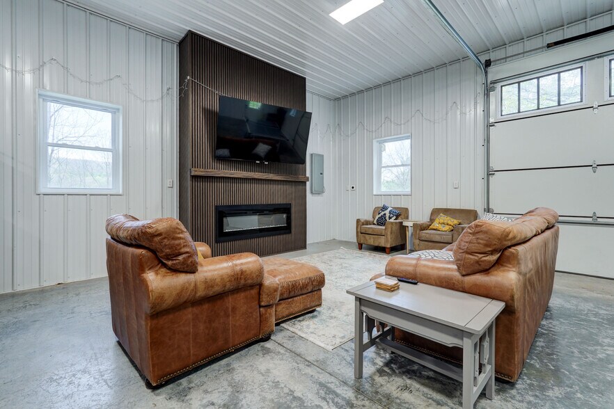 More Photos Of 5685 County Road 33, Canandaigua Specialty For Sale