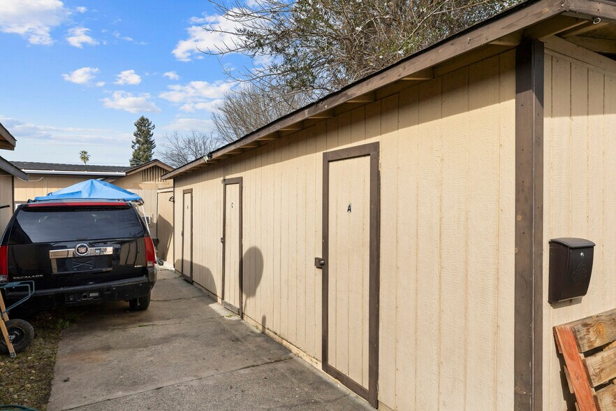 More Photos Of 1519 48th Ave, Oakland Multifamily For Sale