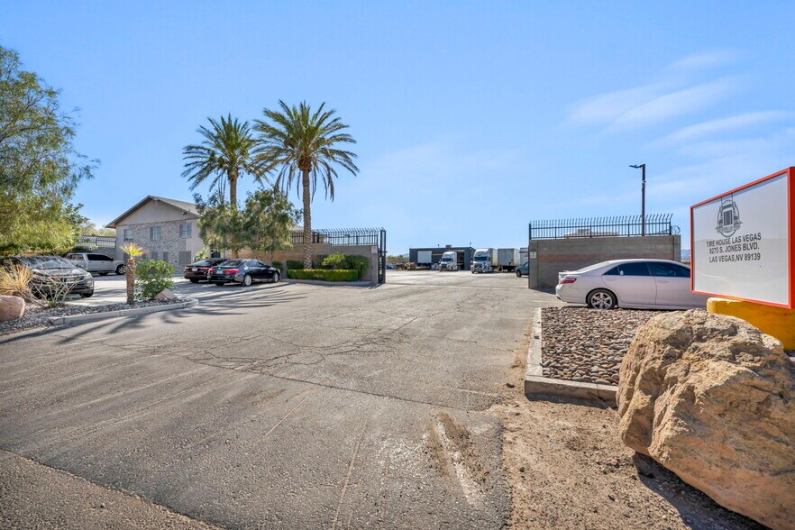 More Photos Of 9275 S Jones Blvd, Las Vegas Industrial For Sale